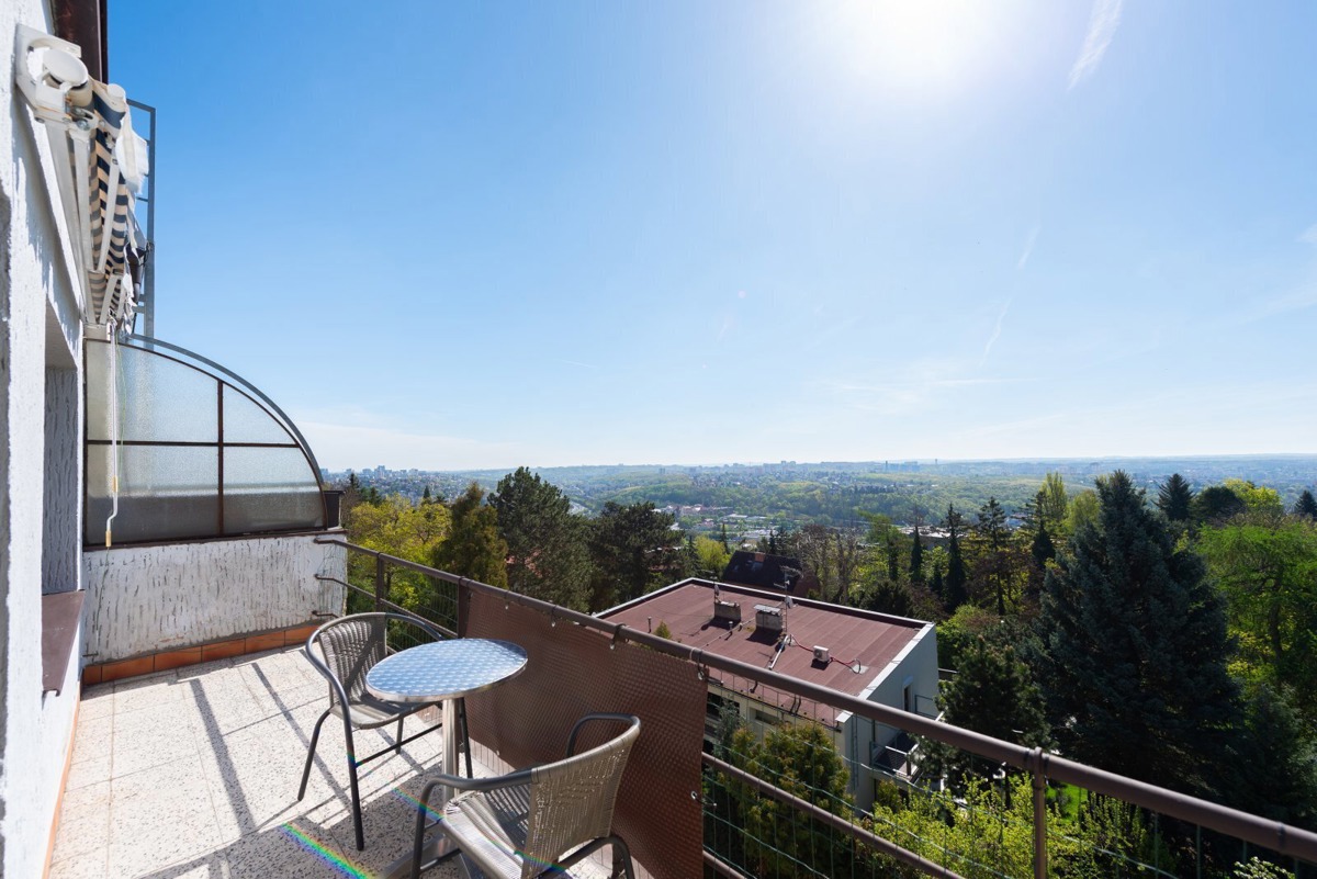 Фото 2 - Продажа дома · Семейный дом · 200 m² · 5 комнат