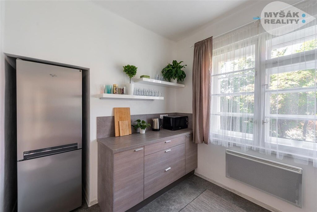 Фото 4 - Продаж будинку · Сімейний будинок · 100 m² · 4 кімнати