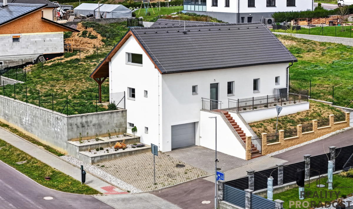 Fotografie 1 - Prodej bytu · 5+kk · 224 m²