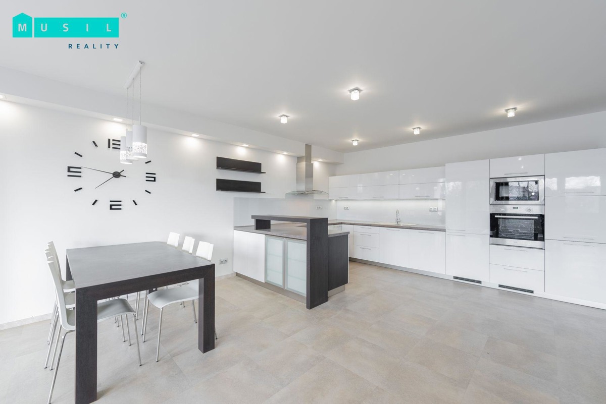 Photo 1 - Apartment for rent · 3+kk · 112 m²
