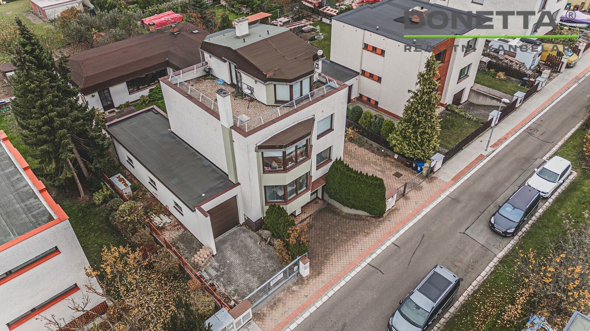Фото 3 - Продажа дома · Семейный дом · 240 m² · 5 комнат