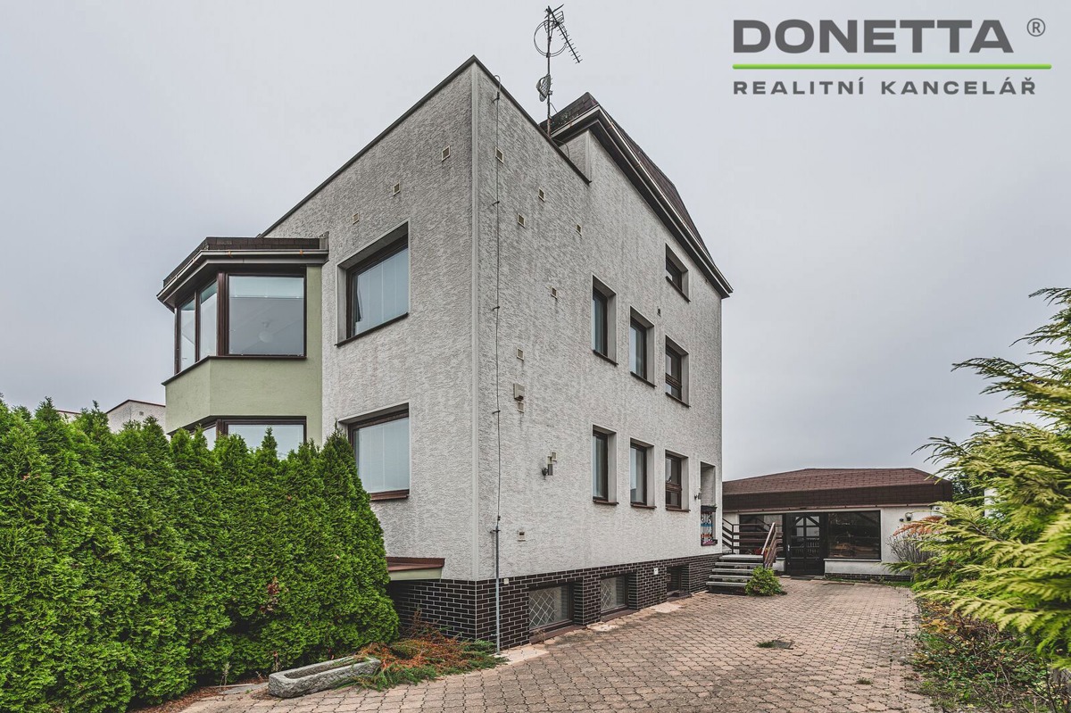 Фото 2 - Продажа дома · Семейный дом · 240 m² · 5 комнат