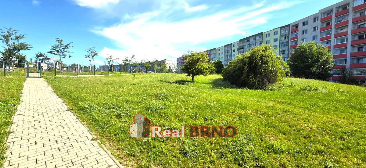 Photo 2 - Land for sale · Commercial