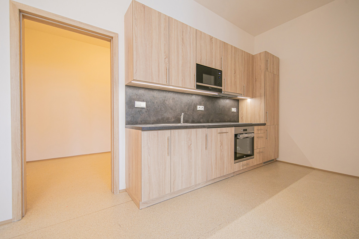 Fotografie 2 - Pronájem bytu · 2+kk · 65 m²