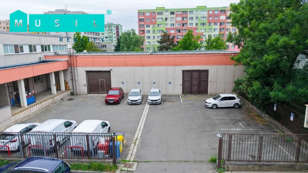 Photo 4 - Commercial property for rent · 542 m²
