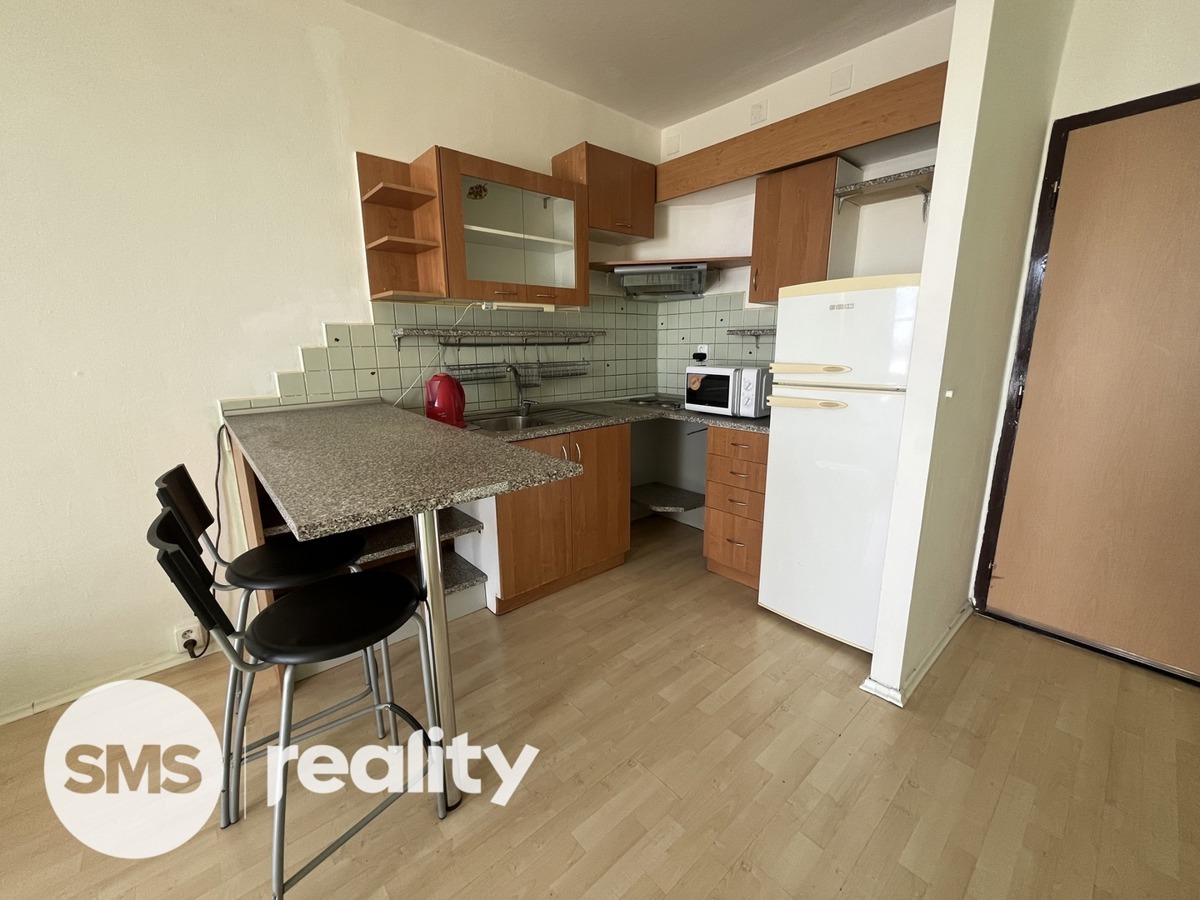 Photo 1 - Apartment for rent · 1+kk · 31 m²