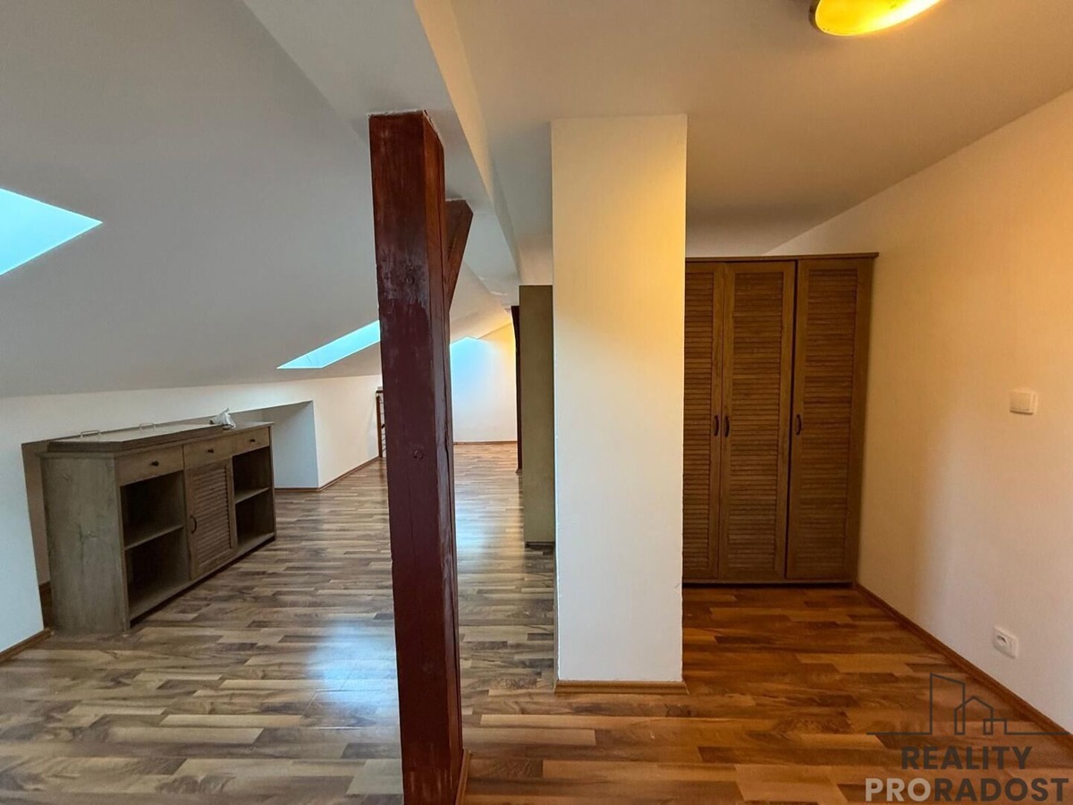 Fotografie 2 - Pronájem bytu · 2+kk · 60 m²