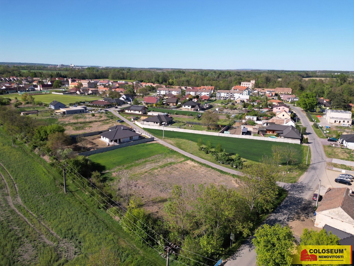 Photo 3 - Land for sale · Housings