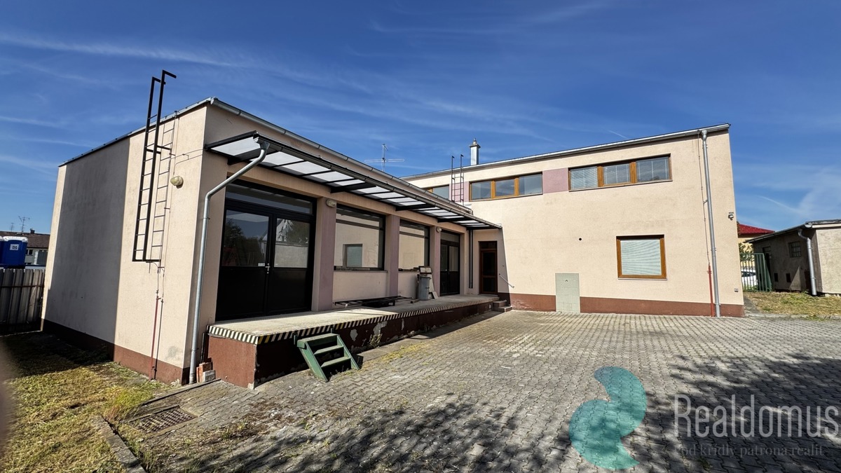 Photo 2 - Commercial property for sale · Manufacturing facility · 315 m²
