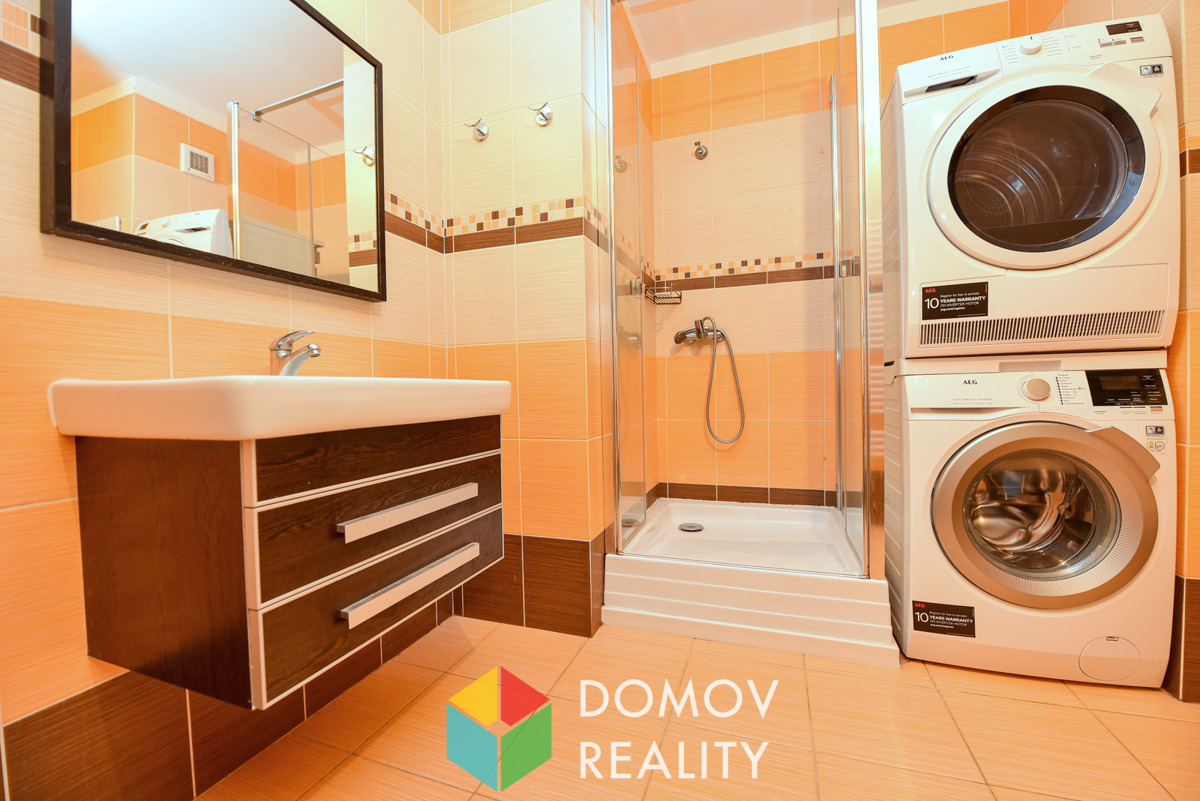 Photo 2 - Apartment for sale · 3+kk · 67 m²