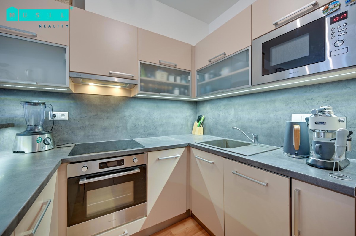 Photo 2 - Apartment for rent · 2+kk · 65 m²