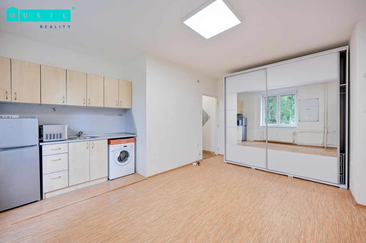 Photo 1 - Apartment for rent · 1+kk · 24 m²