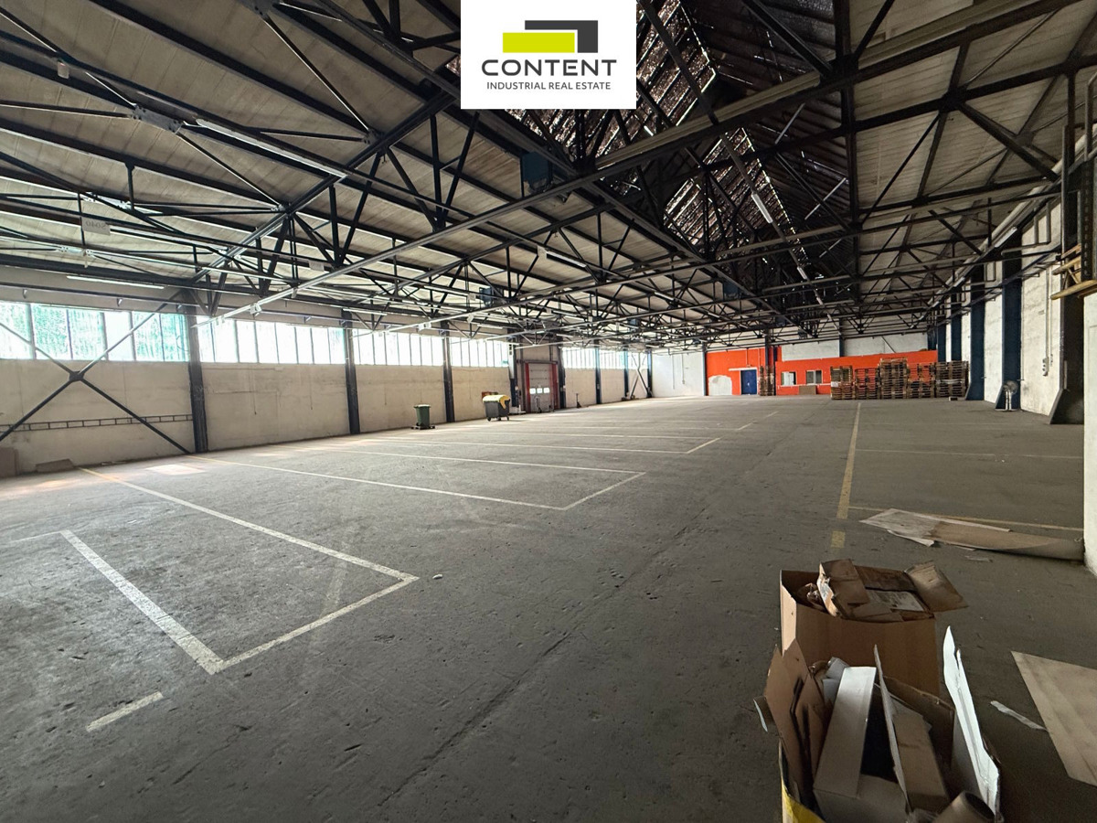Photo 3 - Commercial property for sale · Warehouse · 6 100 m²