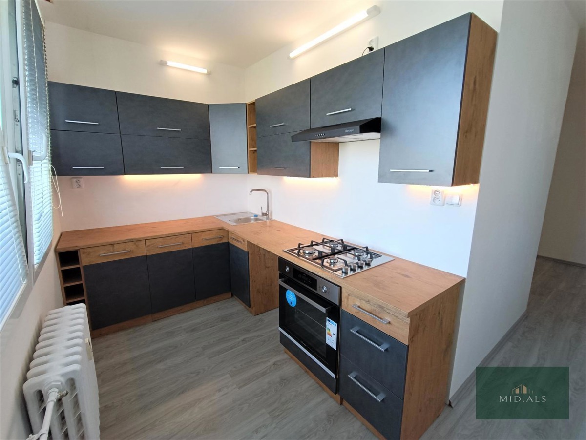 Photo 3 - Apartment for sale · 3+1