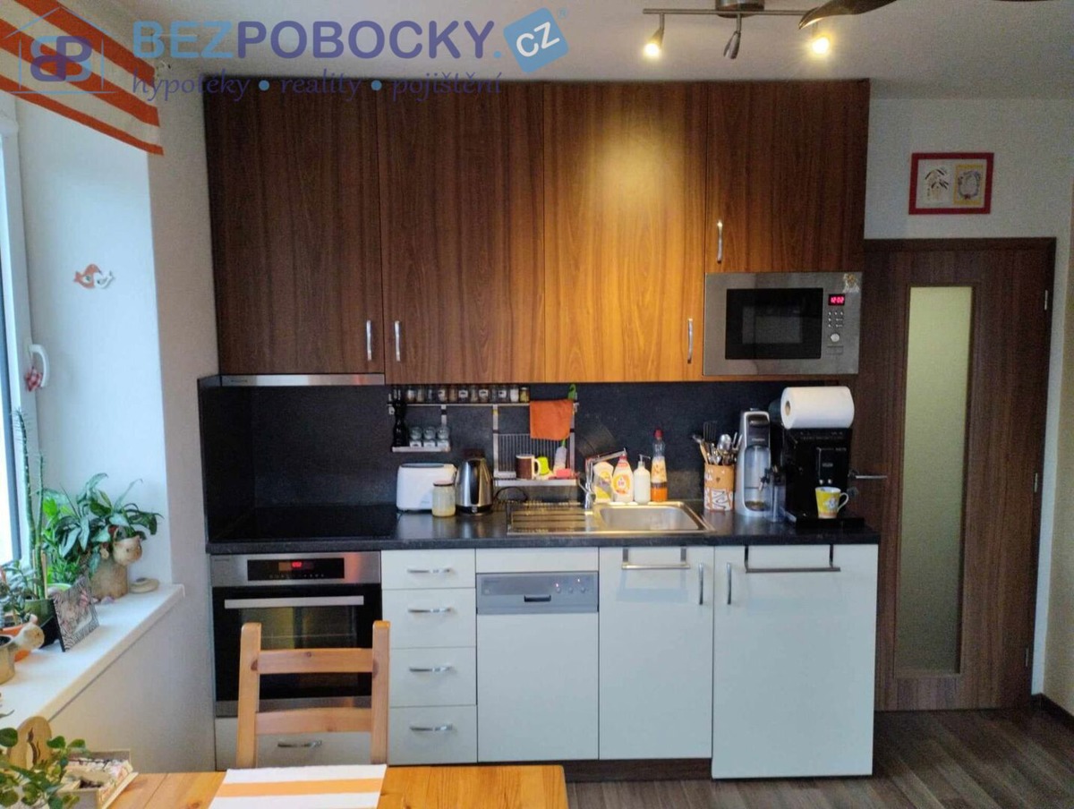 Photo 3 - Apartment for rent · 2+kk · 39 m²