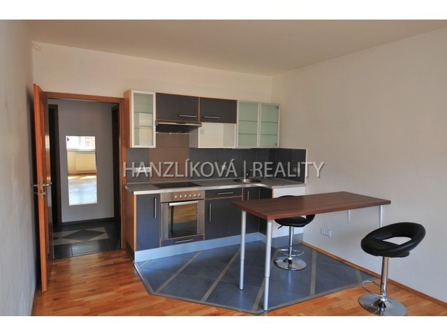 Photo 2 - Apartment for rent · 2+kk · 35 m²