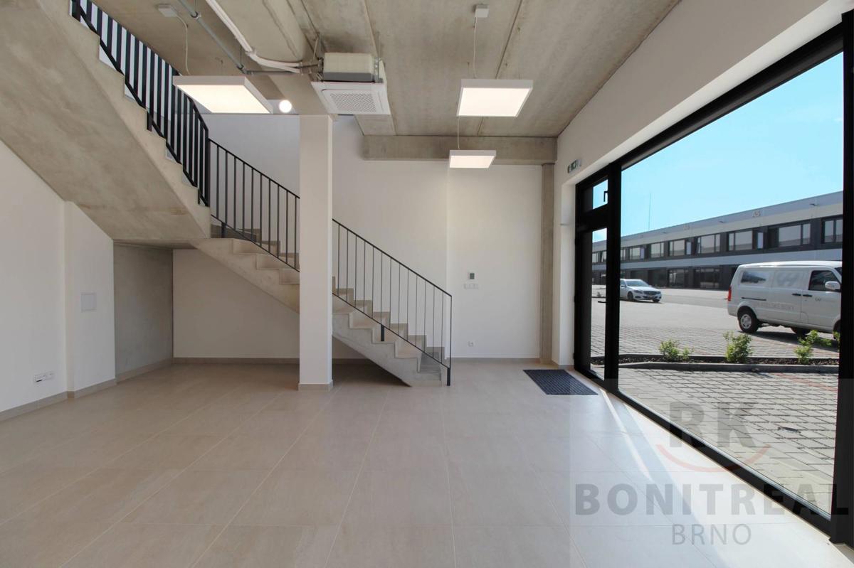 Fotografie 2 - Pronájem komerční nemovitosti · 307 m²