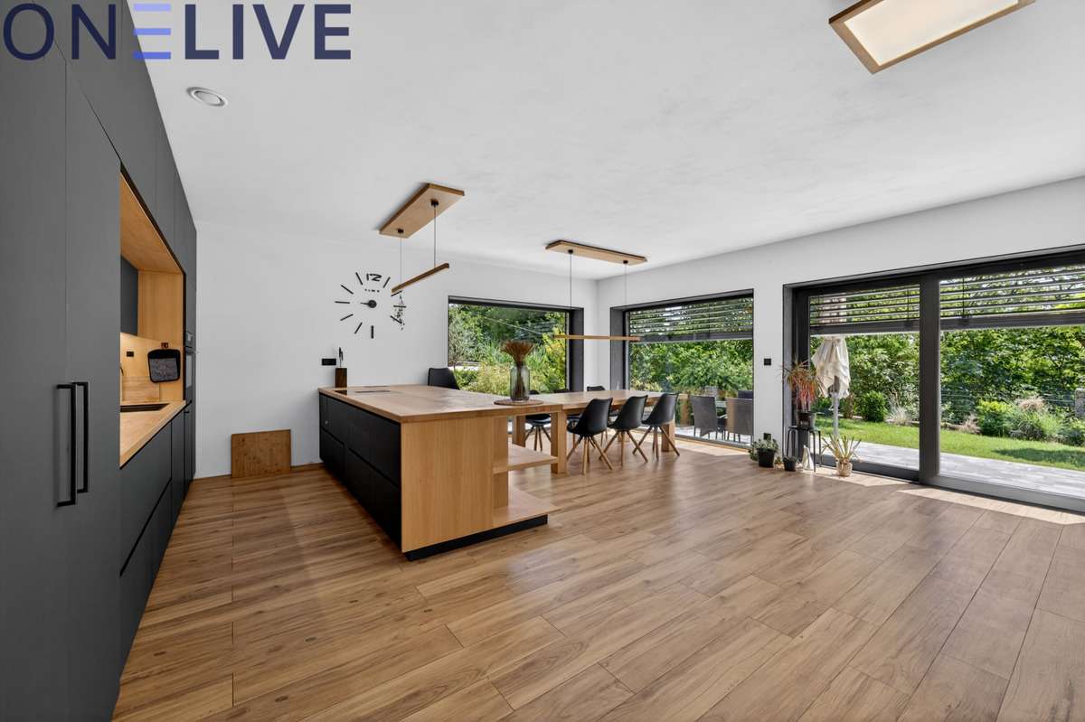 Fotografie 1 - Prodej domu · Rodinný · 164 m² · 4 pokoje