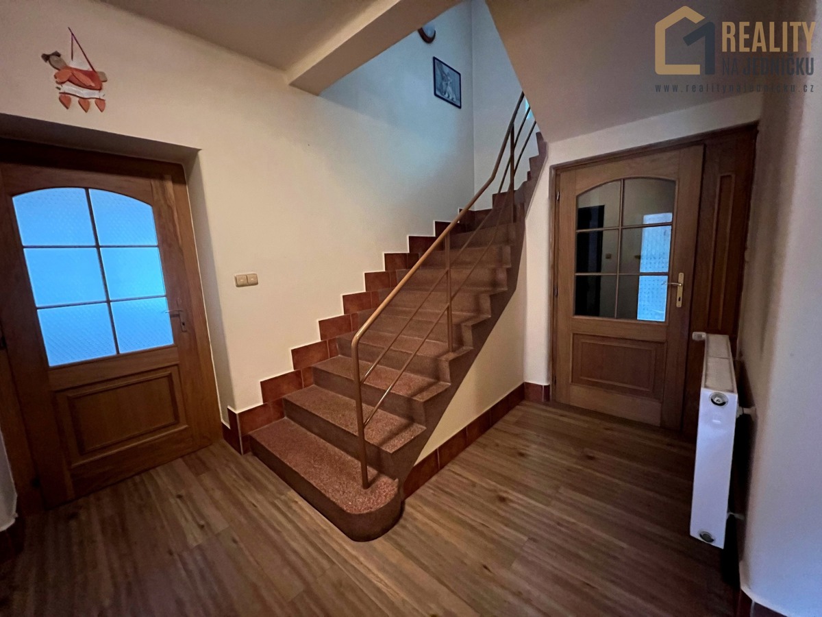 Фото 2 - Продаж будинку · Сімейний будинок · 160 m² · 5 кімнат