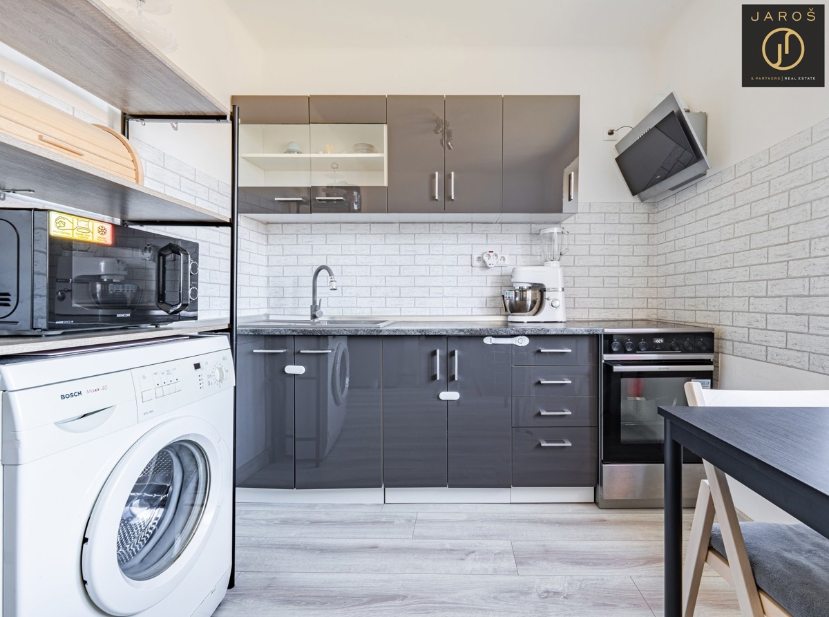 Photo 1 - Apartment for rent · 1+1 · 32 m²