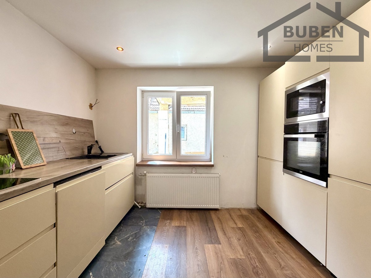 Photo 2 - House for sale · Family house · 380 m² · 5 rooms