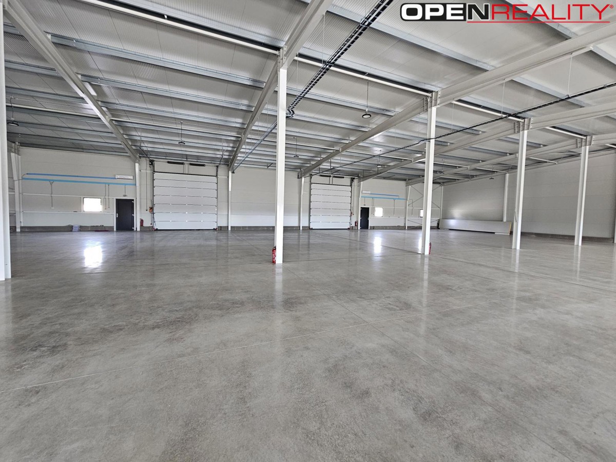 Photo 2 - Commercial property for rent · Warehouse
