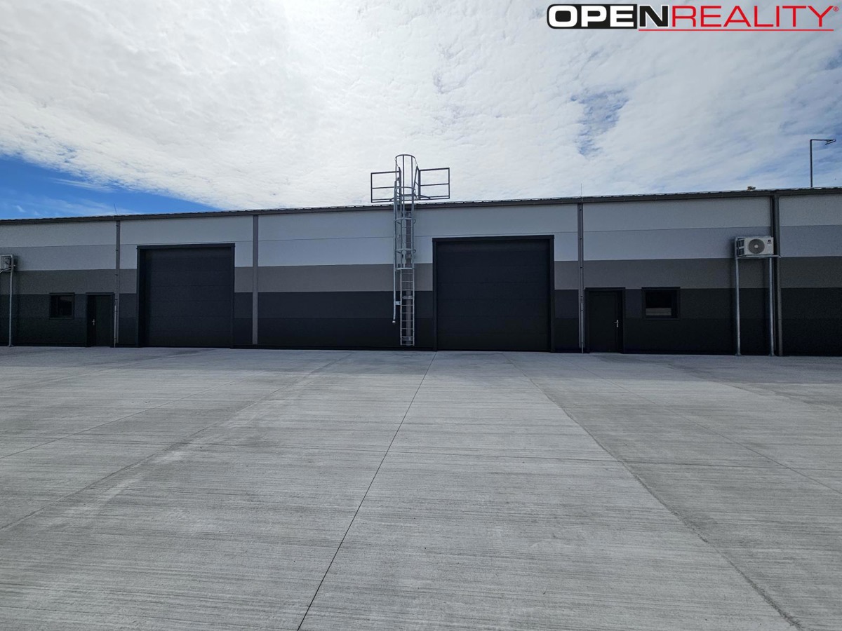 Photo 1 - Commercial property for rent · Warehouse