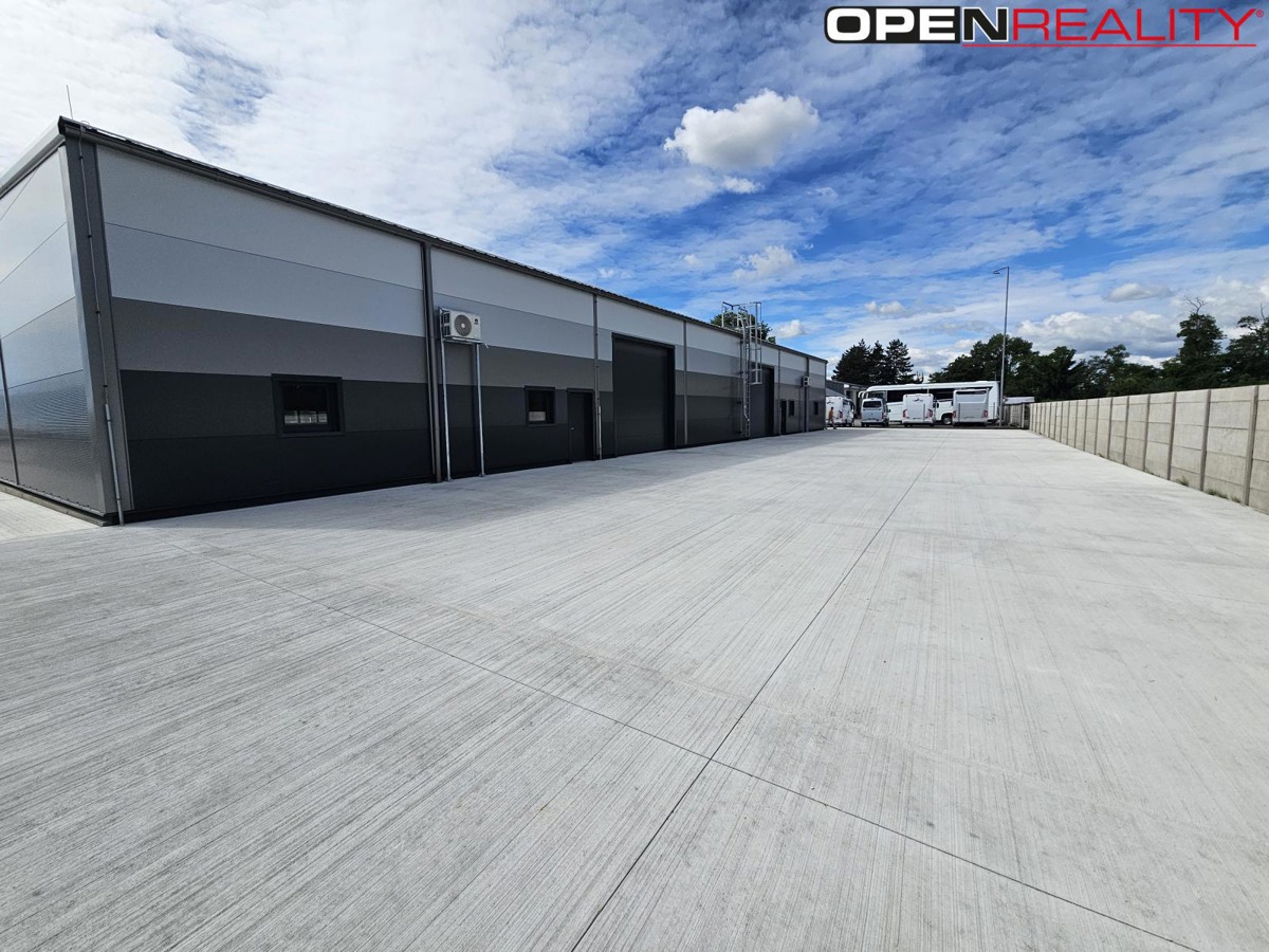 Photo 3 - Commercial property for rent · Warehouse