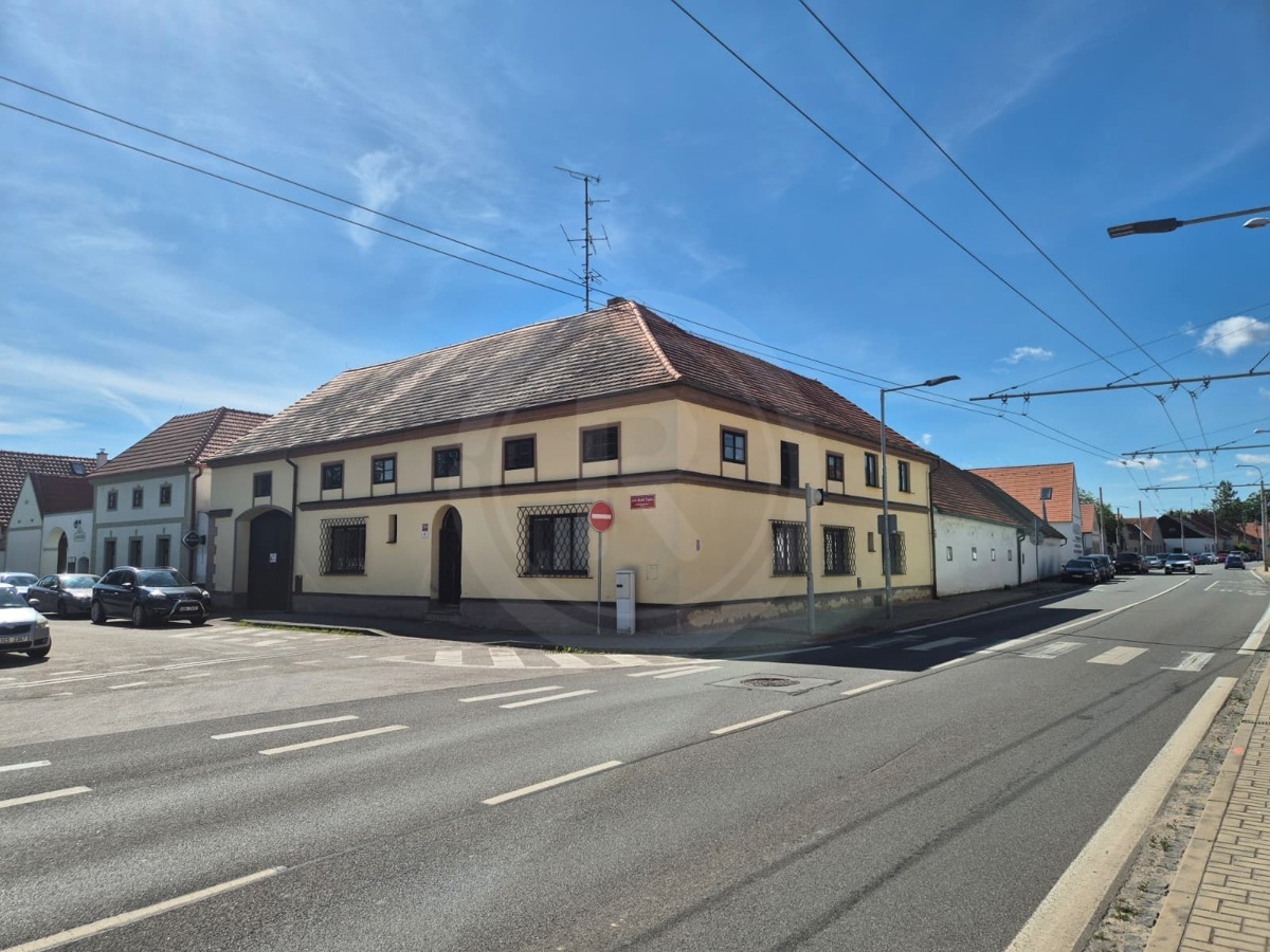 Photo 1 - Commercial property for sale · 1 209 m²
