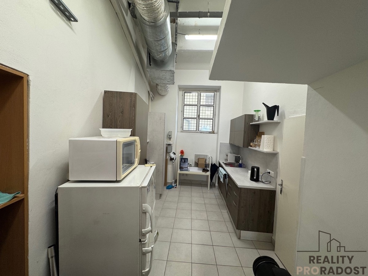 Photo 3 - Commercial property for rent · Retail space · 109 m²
