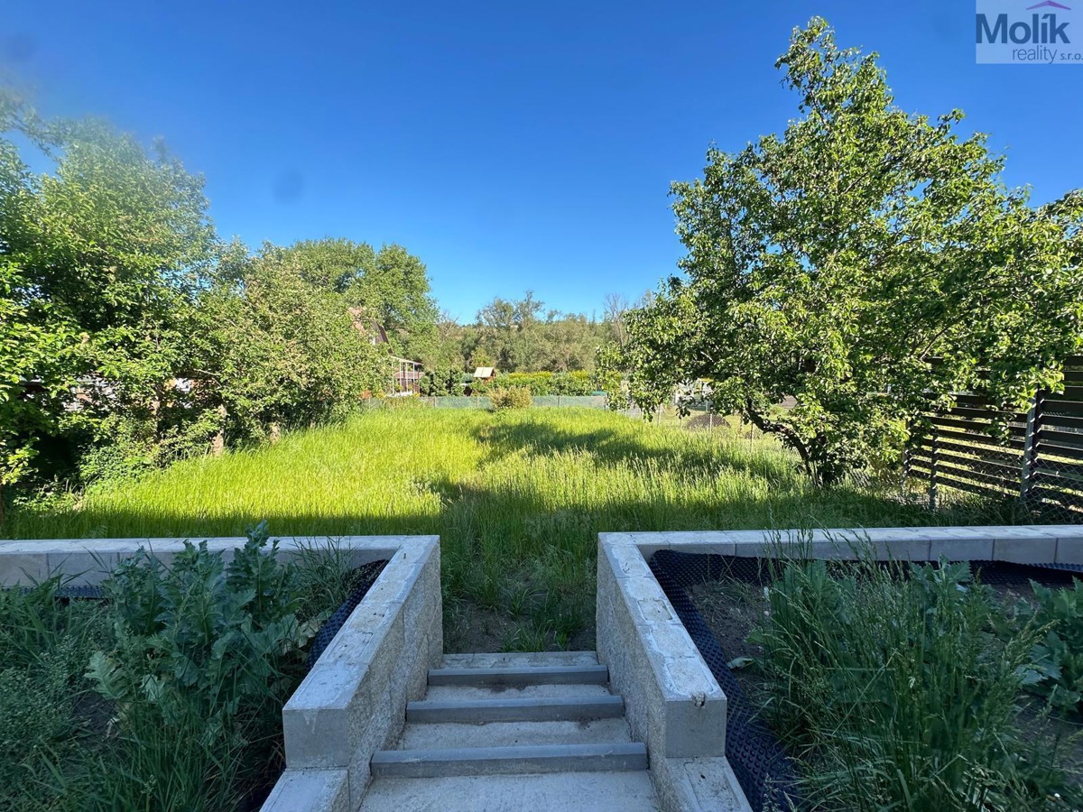Photo 2 - Land for sale · Garden · 417 m²