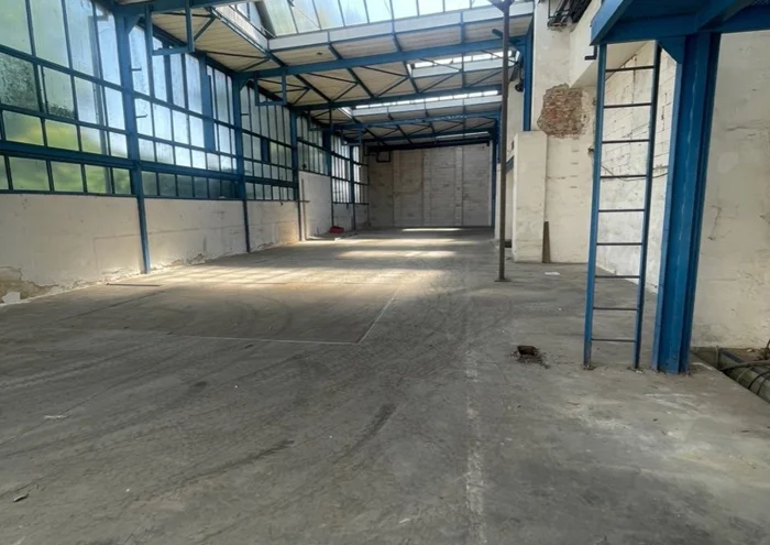 Hình ảnh 1 - Bất động sản thương mại cho thuê · 400 m²