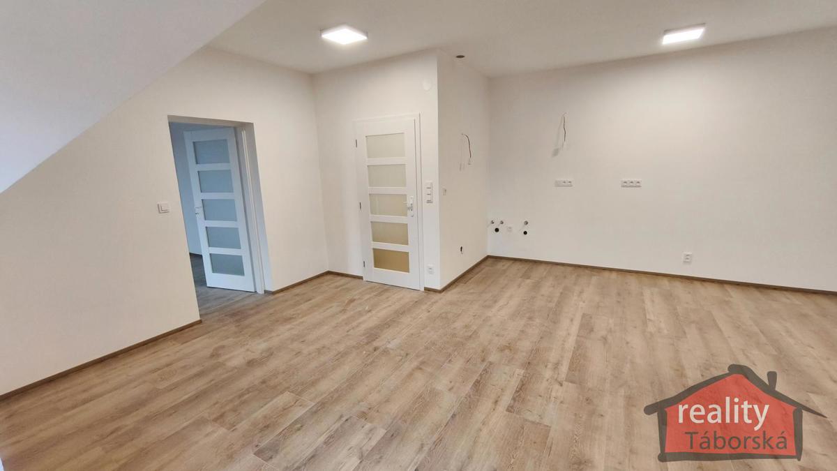 Fotografie 2 - Prodej bytu · 2+kk · 60 m²