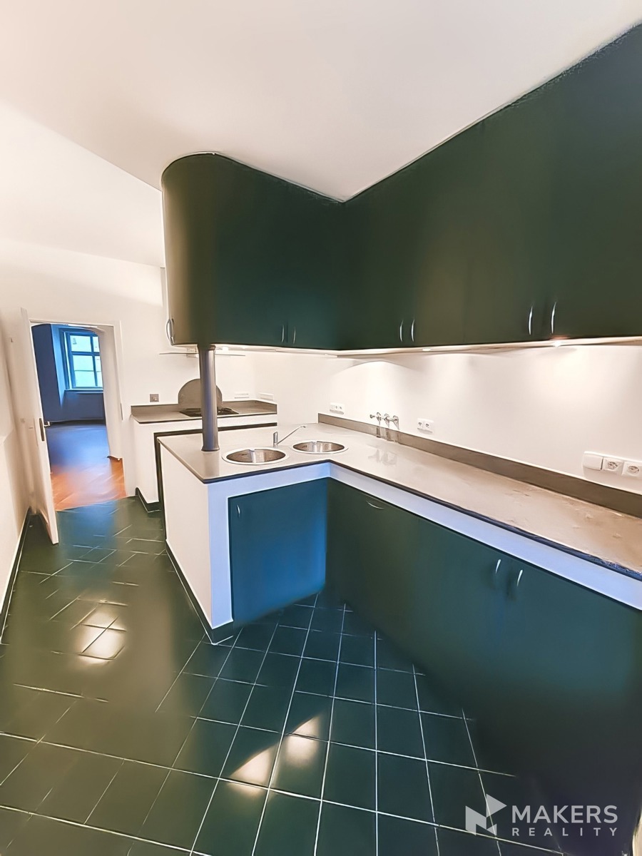 Hình ảnh 4 - Căn hộ cho thuê · 4+kk · 170 m²