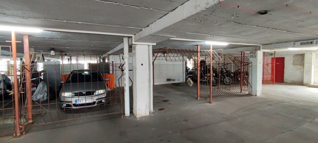 Photo 1 - Garage for sale · 18 m²