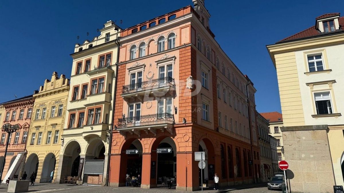 Photo 1 - House for sale · 1 400 m²