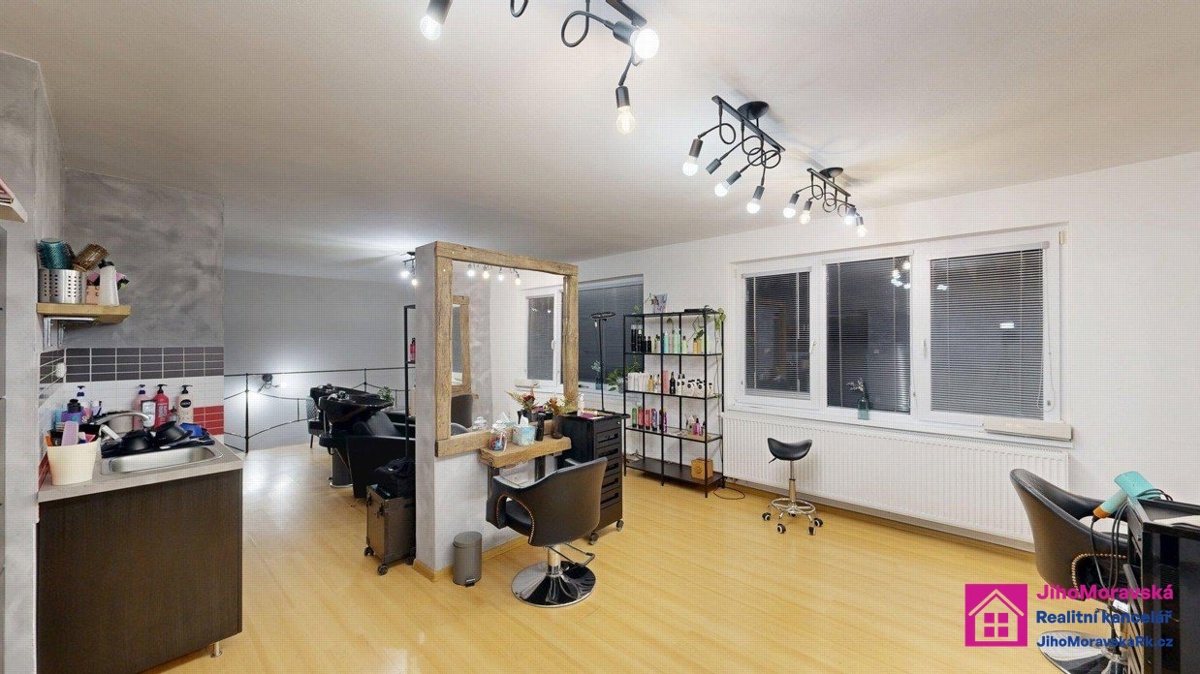 Hình ảnh 1 - Bất động sản thương mại cho thuê · Salon làm đẹp · 78 m²