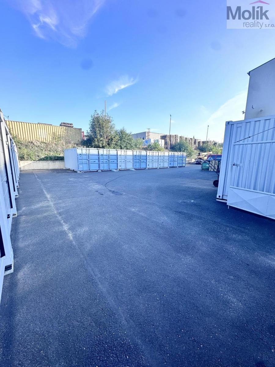 Photo 1 - Commercial property for rent · Warehouse · 13 m²