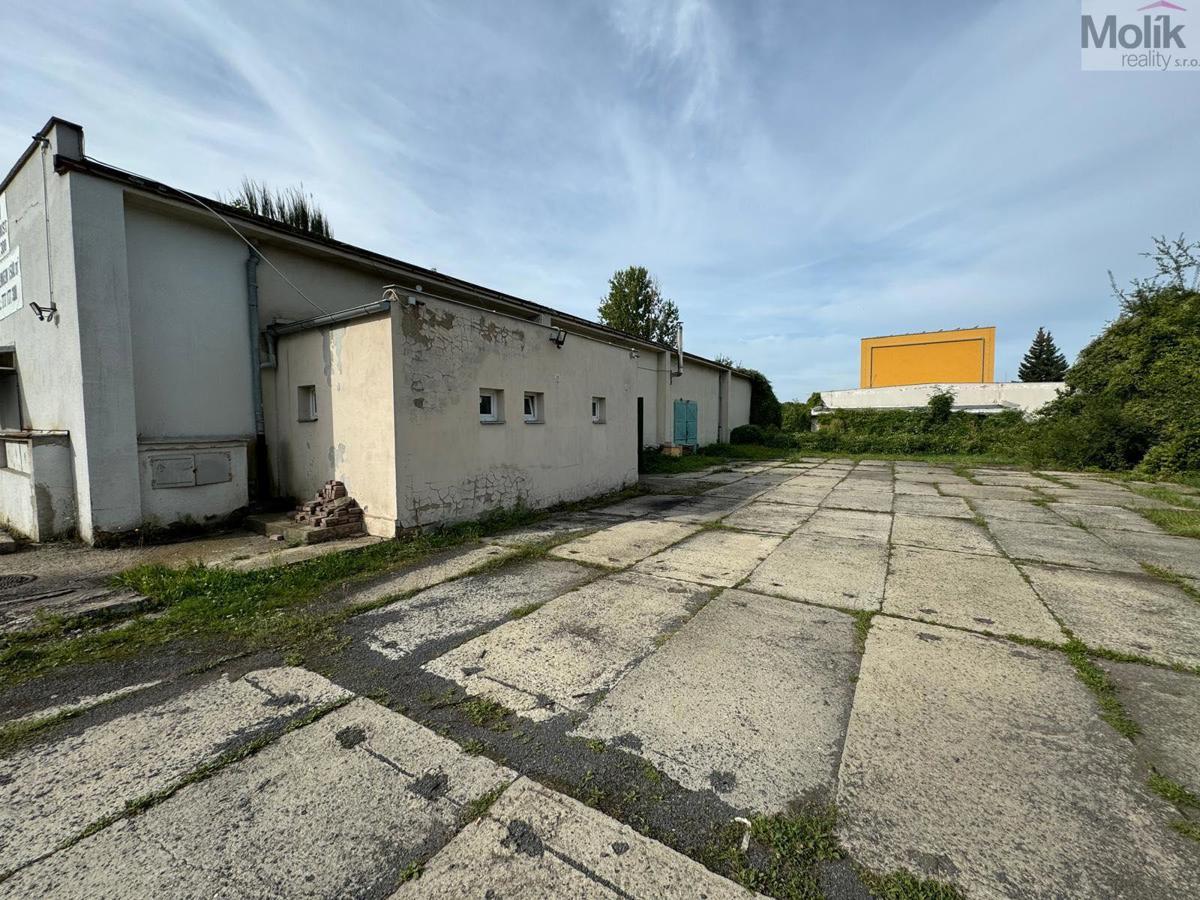 Фото 2 - Продажа коммерческой недвижимости · 2 400 m²