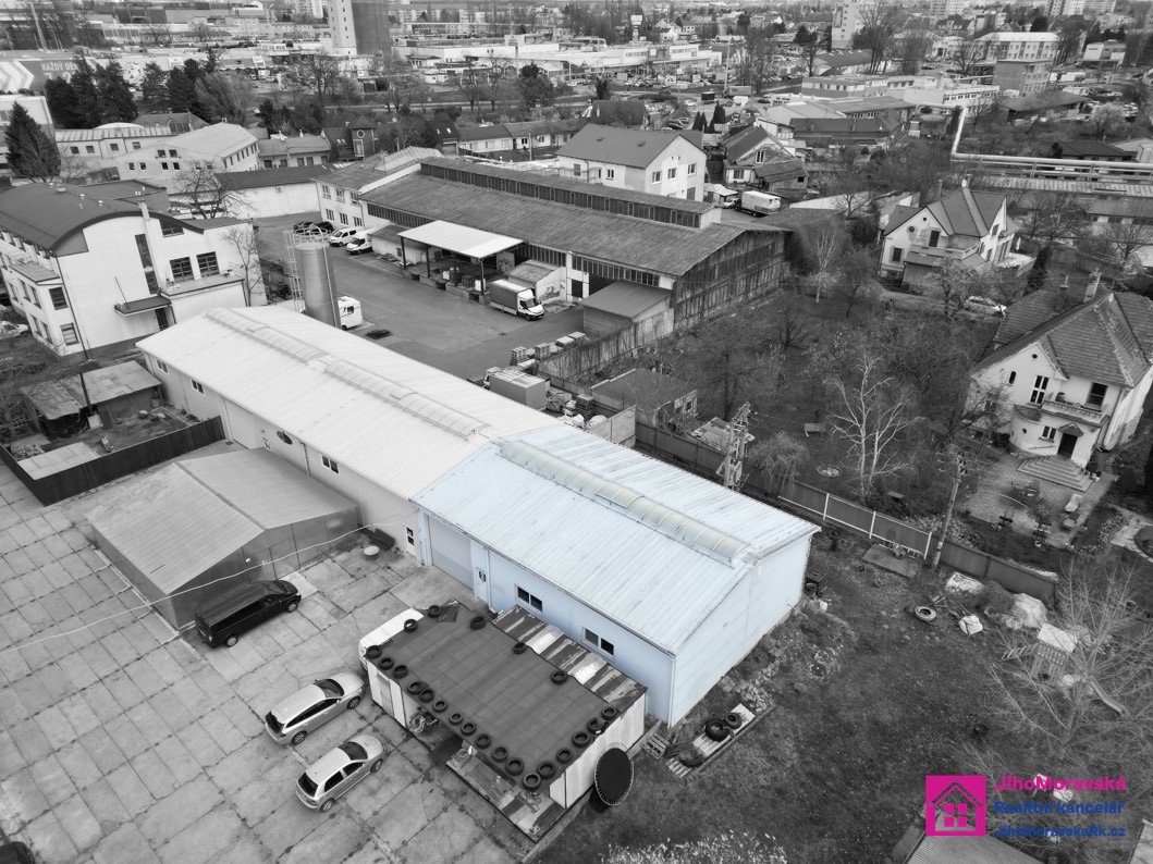 Photo 3 - Commercial property for rent · 200 m²