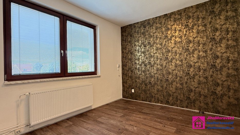 Photo 1 - Commercial property for rent · Office · 12 m²
