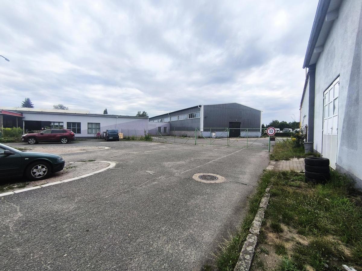 Fotografie 1 - Pronájem komerční nemovitosti · 1 300 m²