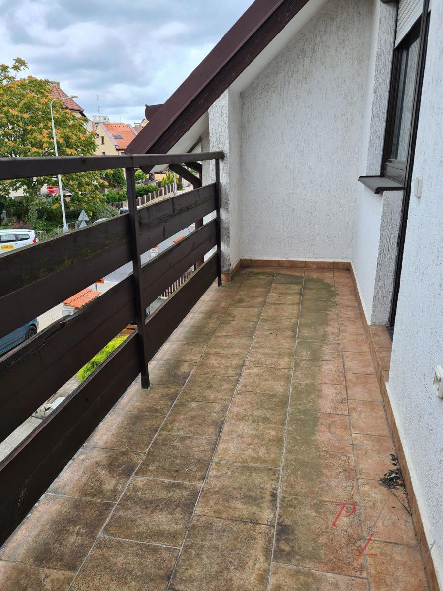 Фото 1 - Продаж будинку · Сімейний будинок · 221 m²