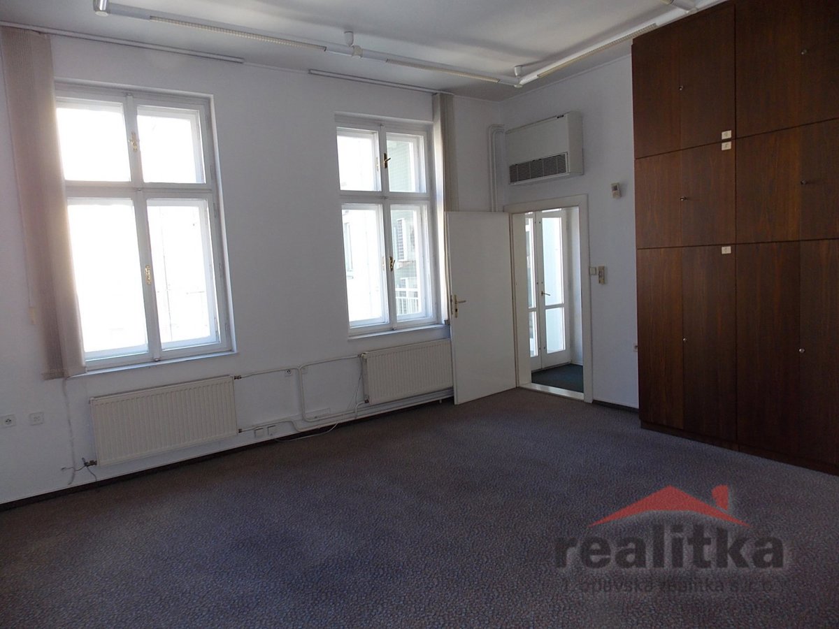Фото 3 - Аренда коммерческой недвижимости · Офис · 148 m²