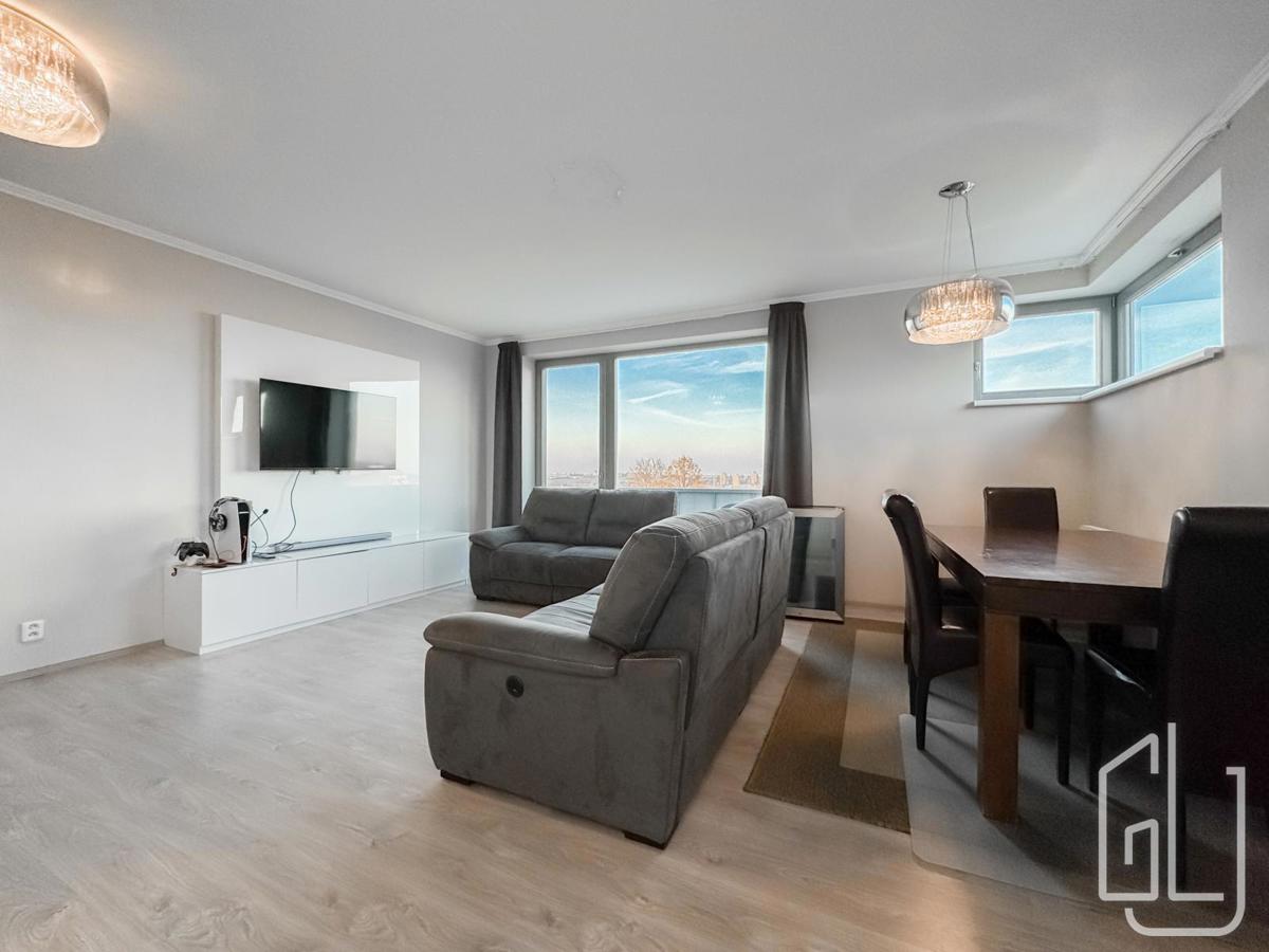 Фото 2 - Продаж квартири · 4+kk · 141 m²