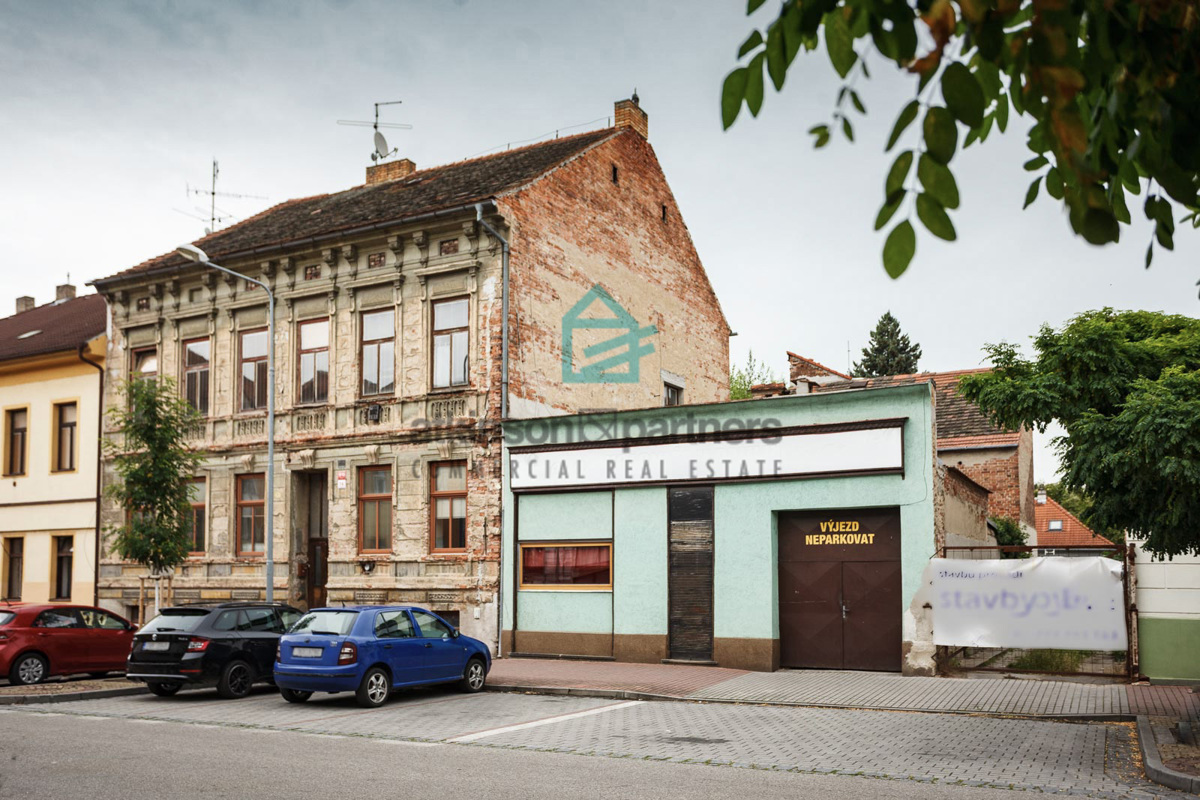 Fotografie 4 - Prodej domu · Rodinný · 1 190 m² · 5 pokojů