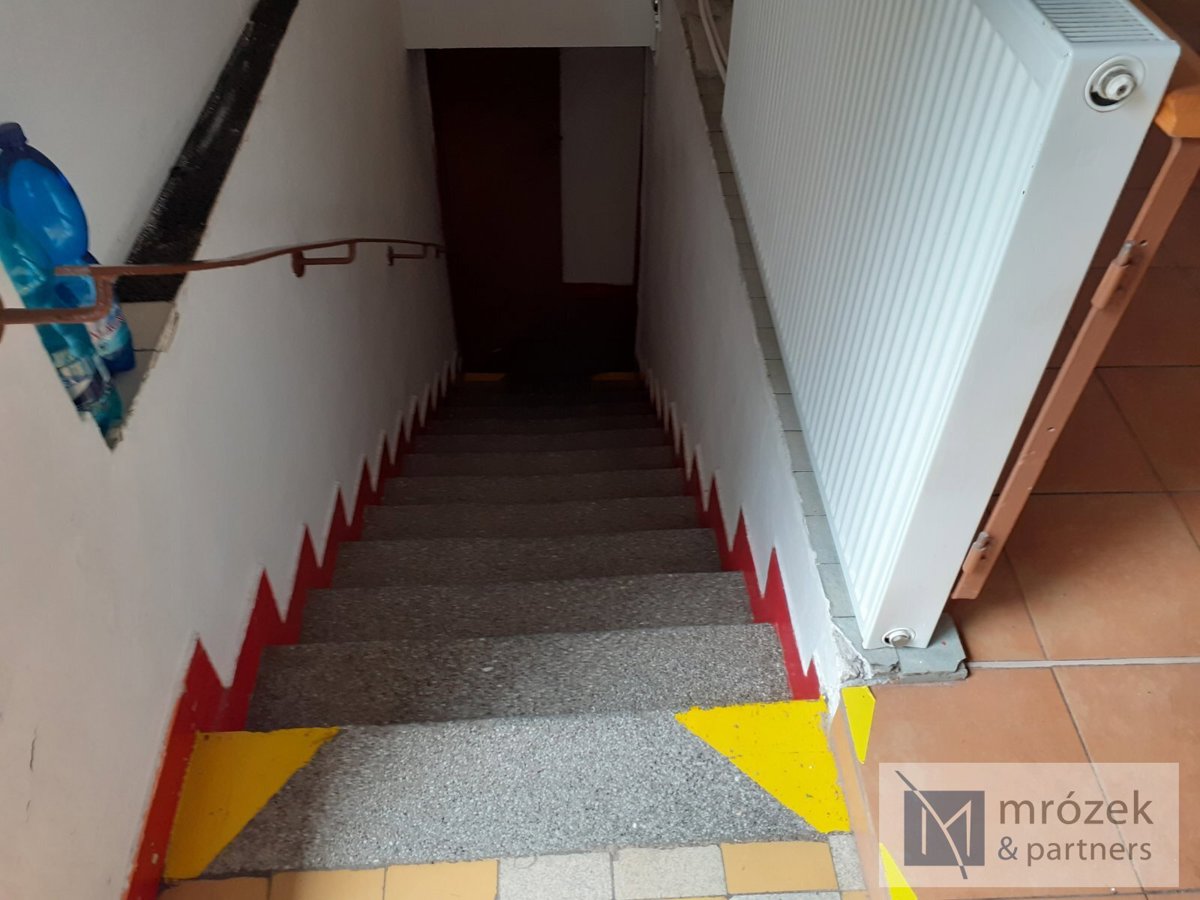 Fotografie 4 - Pronájem komerční nemovitosti · Obchodní prostor · 159 m²