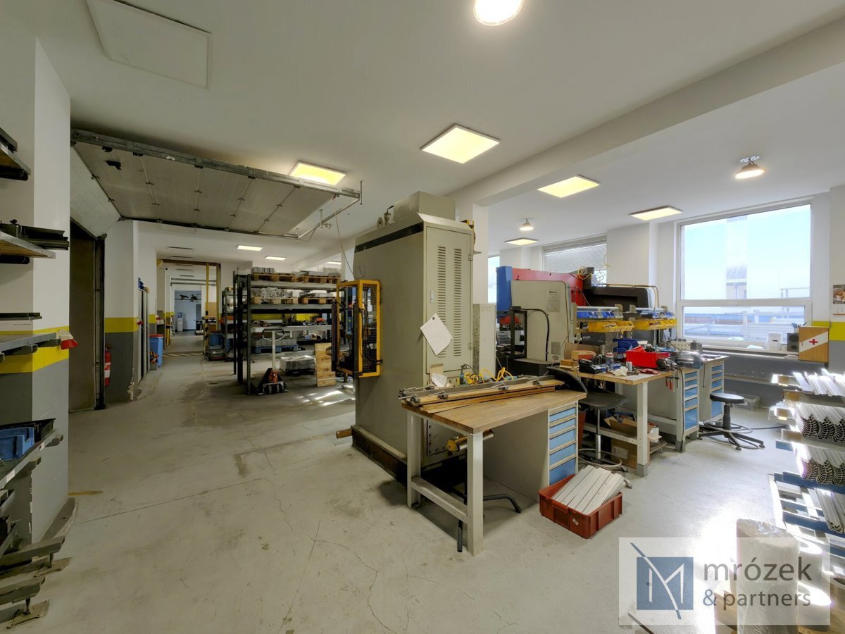 Photo 3 - Commercial property for rent · 835 m²